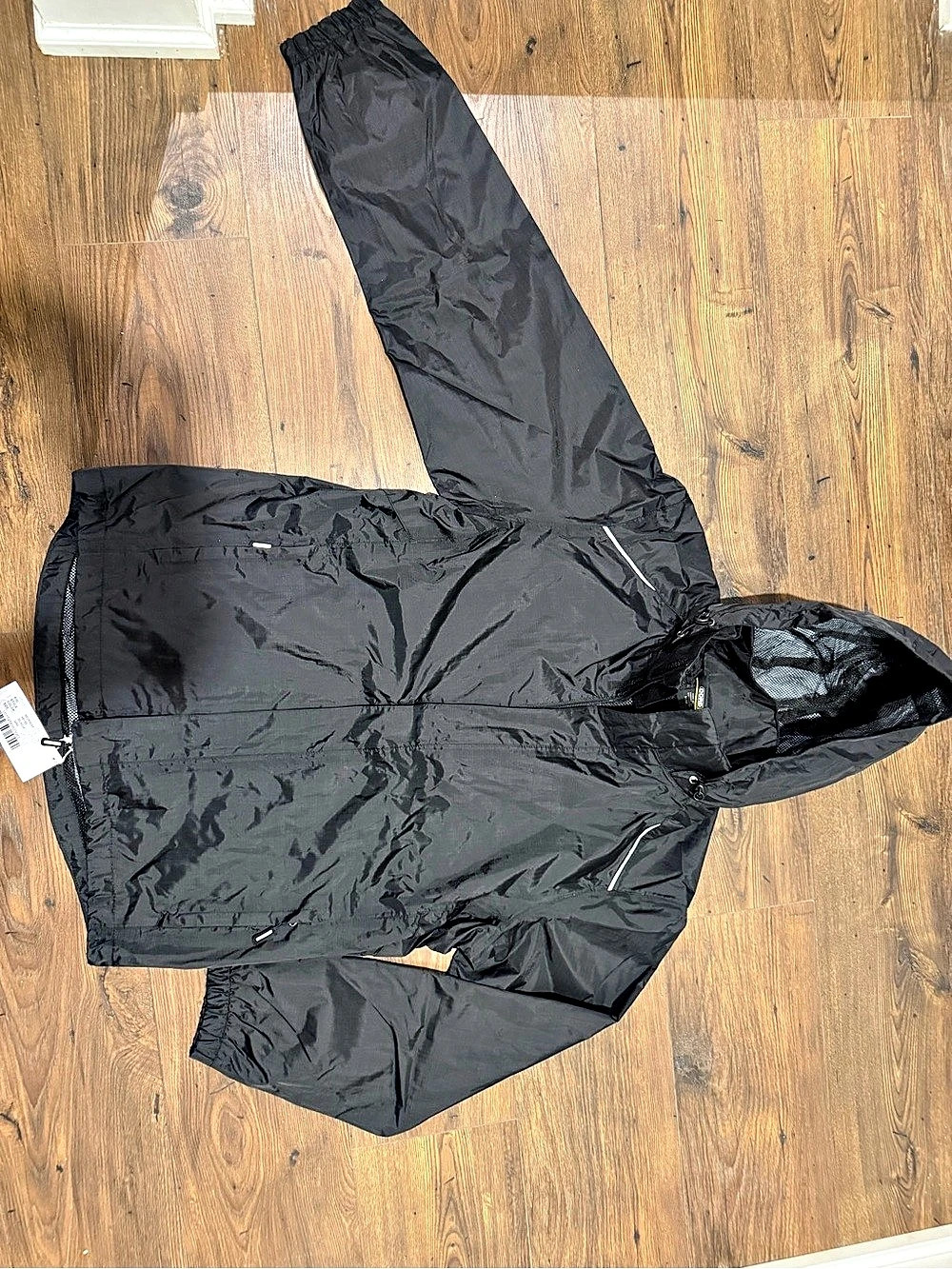 Team Pro Black Windbreaker Size Medium NWT